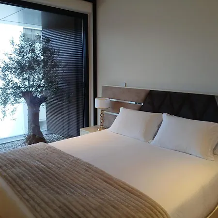 Mary Joe Apartment *